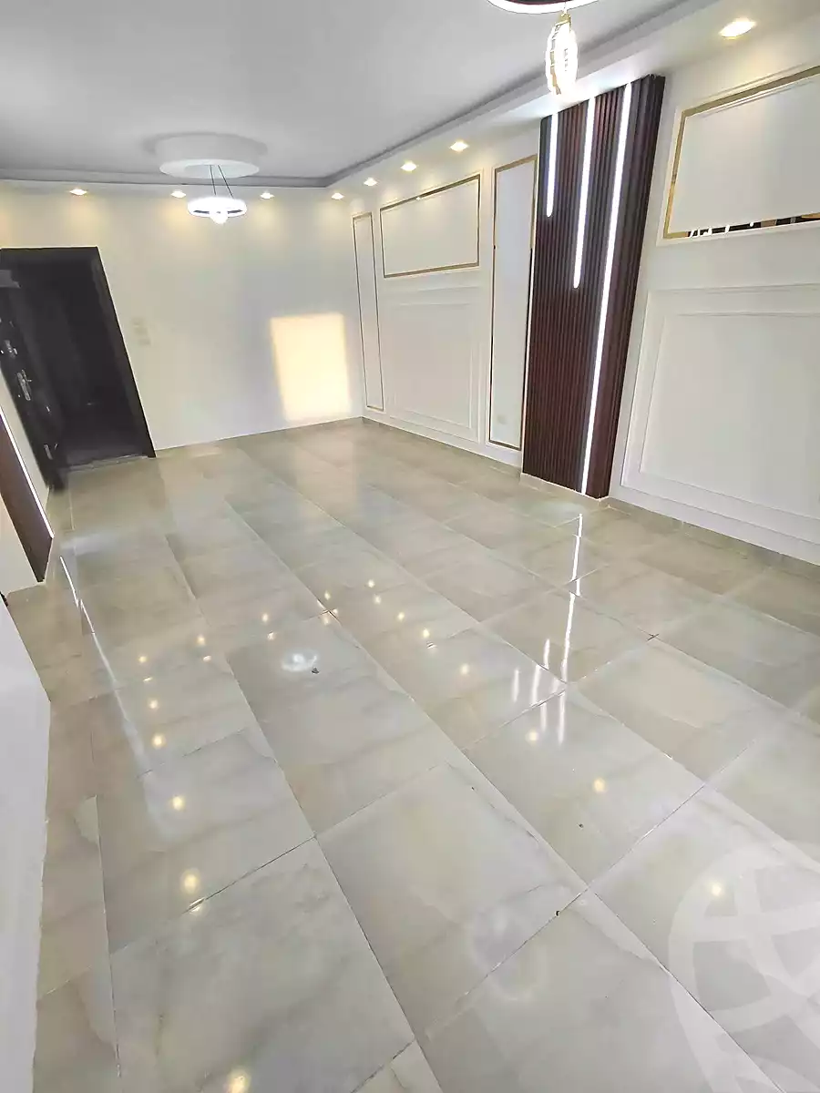 https://aqarmap.com.eg/en/listing/6675878-for-sale-alexandria-miami-shr-jml-bd-lnsr