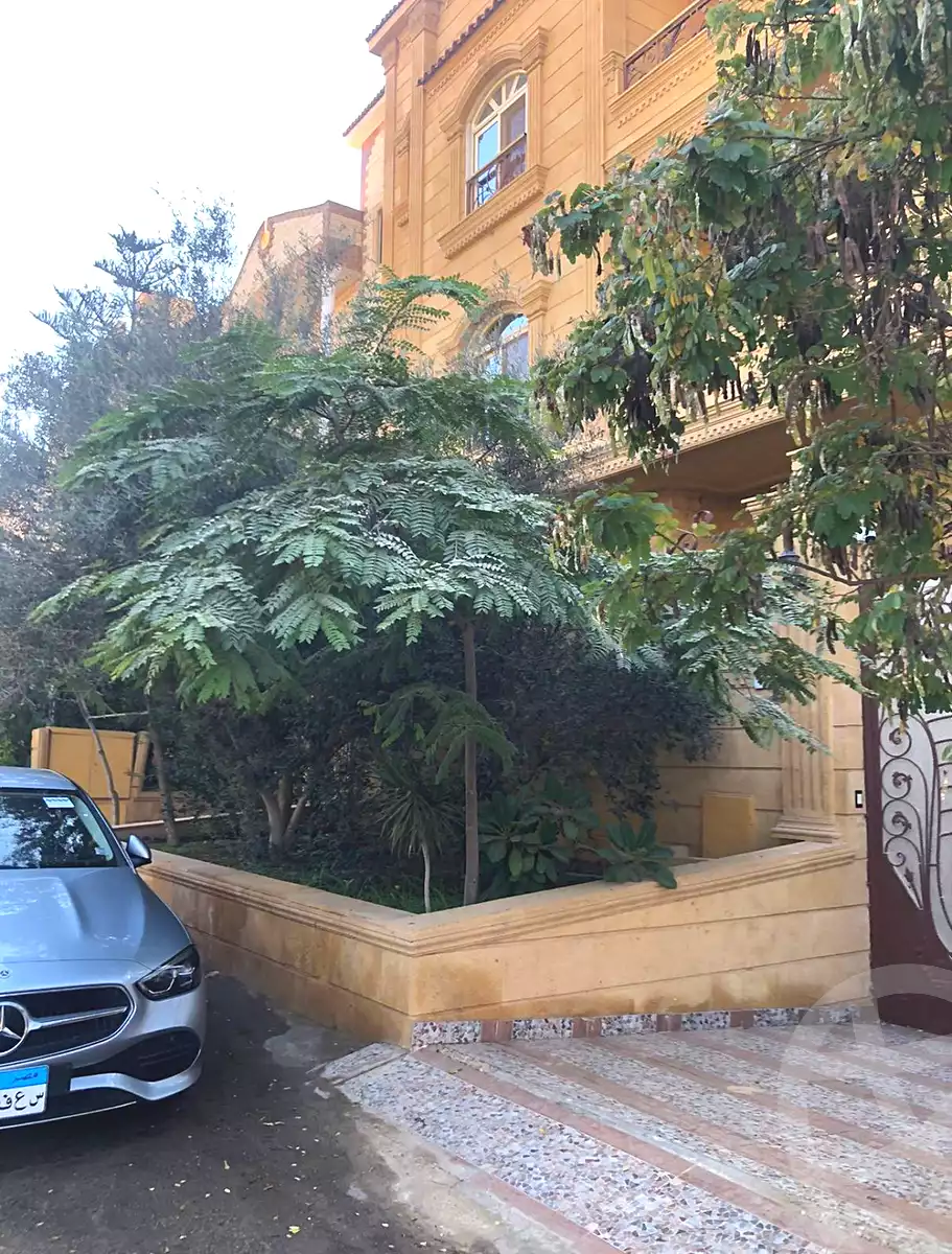 https://aqarmap.com.eg/ar/listing/6675993-for-rent-cairo-6th-of-october-central-axis