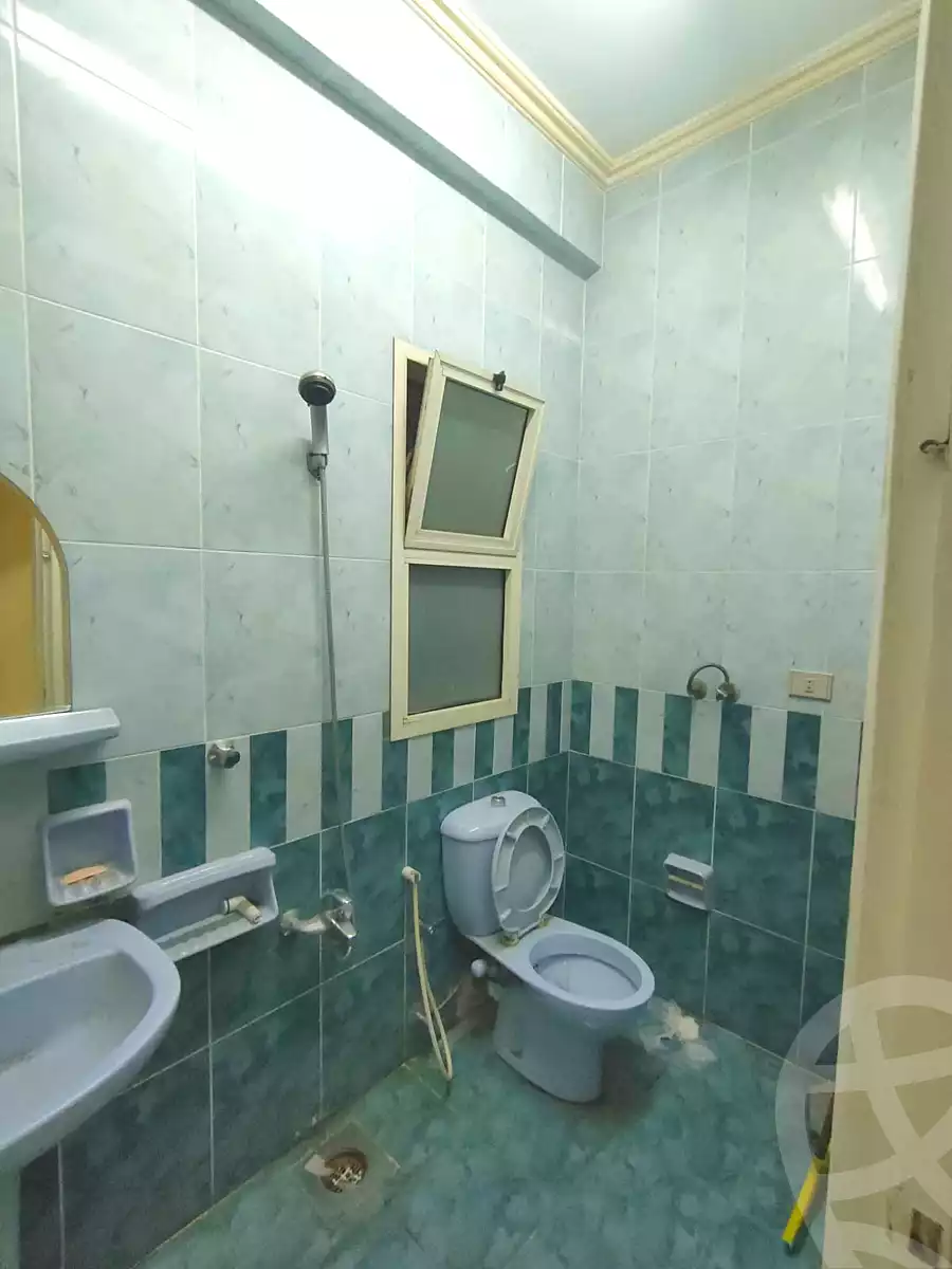 https://aqarmap.com.eg/en/listing/6676232-for-rent-alexandria-camp-cesar-ahmed-kamha-st