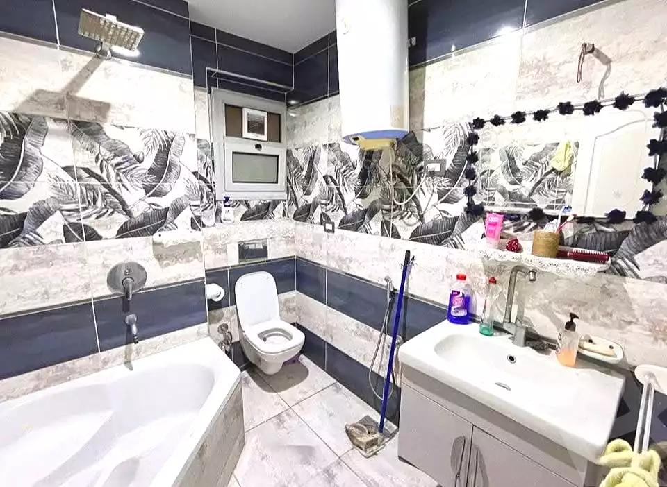 https://aqarmap.com.eg/ar/listing/6676604-for-sale-alexandria-lsywf-city-light-compound