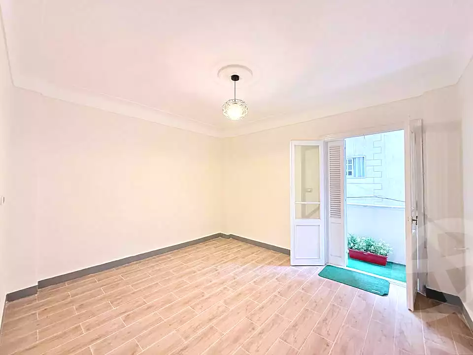 https://aqarmap.com.eg/ar/listing/6677061-for-sale-alexandria-zezenia