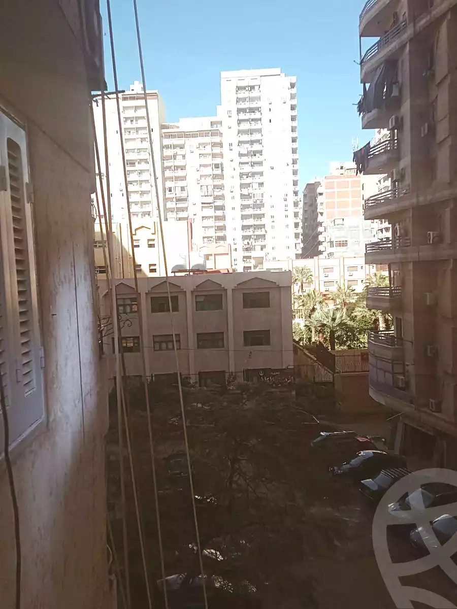 https://aqarmap.com.eg/ar/listing/6677328-for-sale-alexandria-miami-45-street