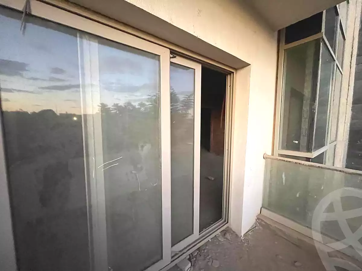https://aqarmap.com.eg/ar/listing/6677342-for-sale-cairo-new-cairo-compounds-galleria-moon-valley-compound-arabia