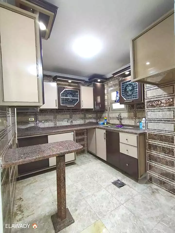 https://aqarmap.com.eg/ar/listing/6677531-for-sale-alexandria-l-jmy-lbytsh-al-kaada-st