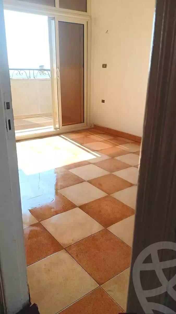 https://aqarmap.com.eg/en/listing/6677815-for-rent-cairo-helwan-helwan-el-sharkeya-heidar-st