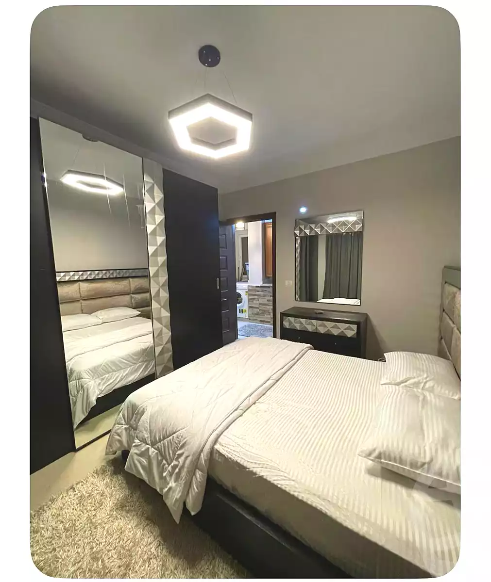 https://aqarmap.com.eg/en/listing/6678017-for-rent-cairo-el-sheikh-zayed-city-compounds-rawdet-zayed