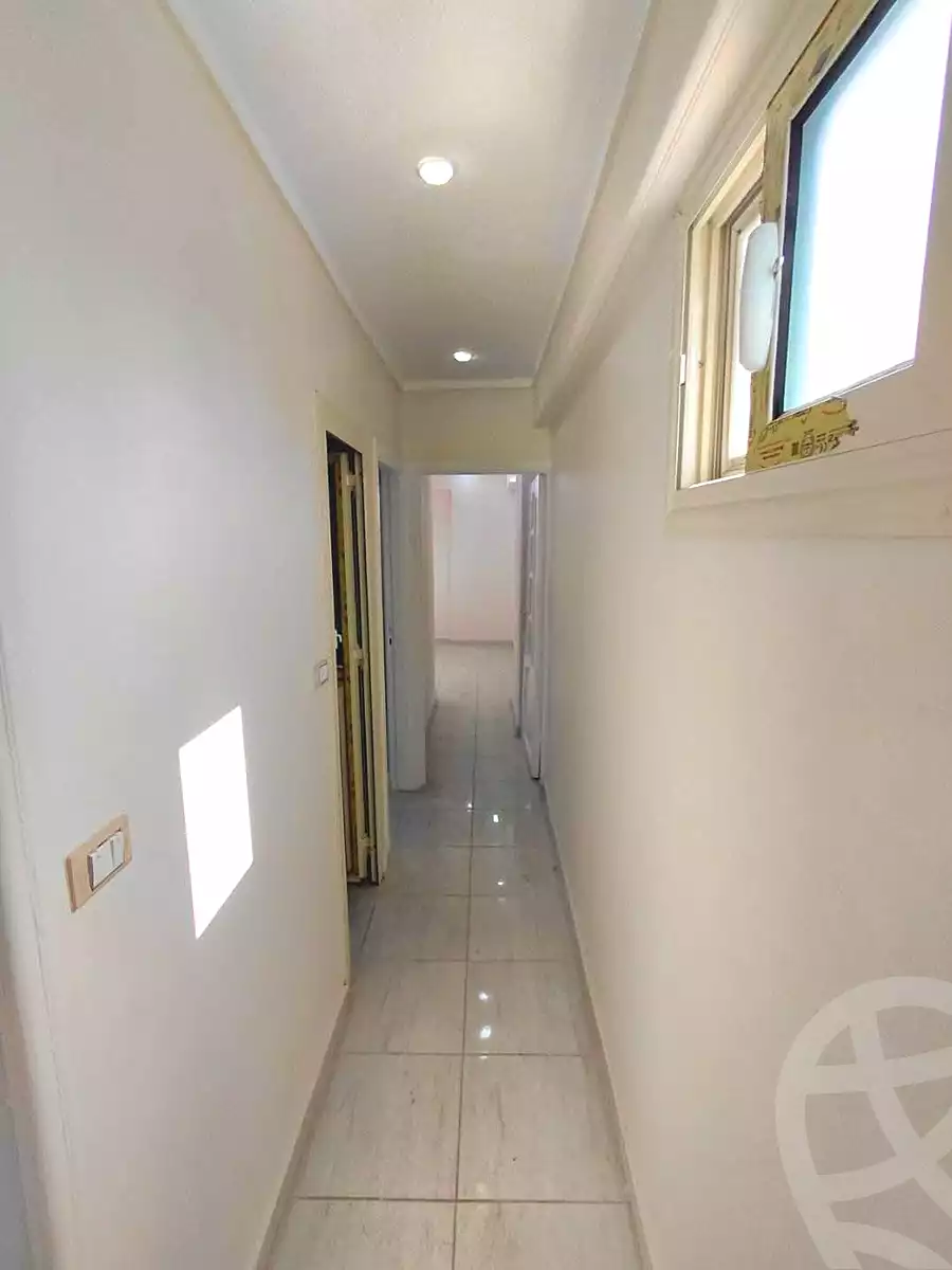 https://aqarmap.com.eg/ar/listing/6678344-for-sale-alexandria-sydy-bshr-sydy-bshr-bhry-khalil-hamada-st