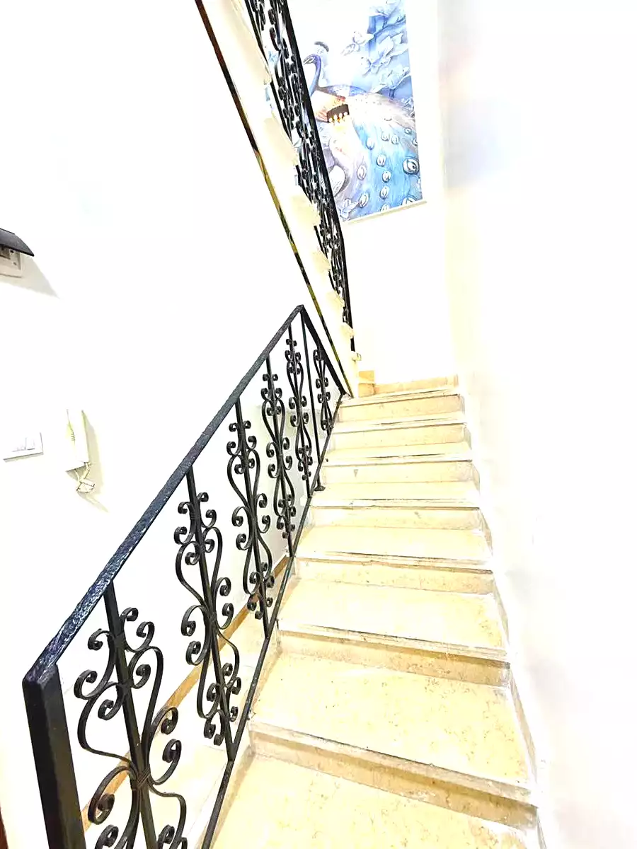 https://aqarmap.com.eg/ar/listing/6678938-for-sale-alexandria-sydy-bshr-sydy-bshr-bhry-shr-mhmwd-l-yswy