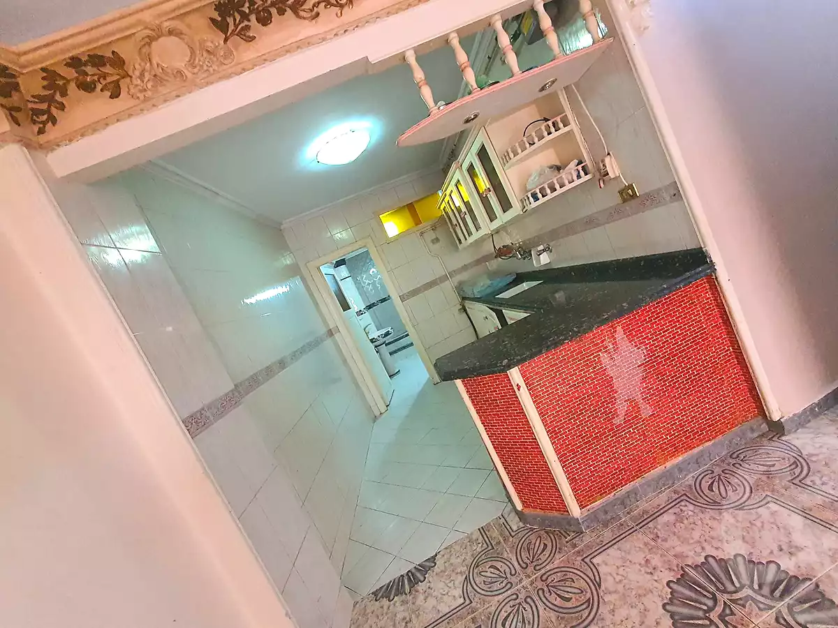 https://aqarmap.com.eg/ar/listing/6679440-for-sale-alexandria-moharram-bey-tryq-qn-lswys
