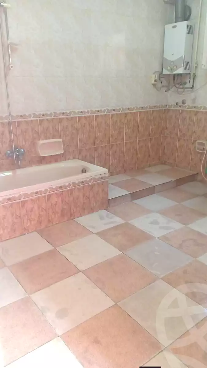 https://aqarmap.com.eg/ar/listing/6679528-for-rent-cairo-helwan-helwan-el-sharkeya-heidar-st