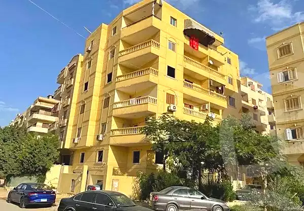 https://aqarmap.com.eg/en/listing/6680025-for-sale-cairo-6th-of-october-el-ahyaa-neighborhood-2nd-divided-from-al-kafrawei-st
