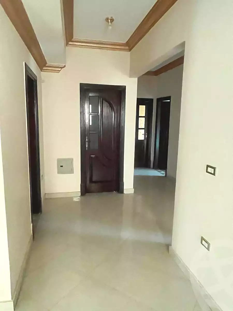 https://aqarmap.com.eg/ar/listing/6680022-for-sale-cairo-6th-of-october-el-ahyaa-neighborhood-4th-neighborhood-3
