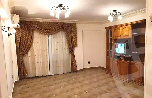 https://aqarmap.com.eg/en/listing/6680298-for-sale-cairo-6th-of-october-el-ahyaa-neighborhood-2nd-divided-from-al-kafrawei-st