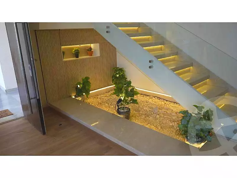 https://aqarmap.com.eg/en/listing/6680930-for-rent-cairo-new-cairo-compounds-lake-view