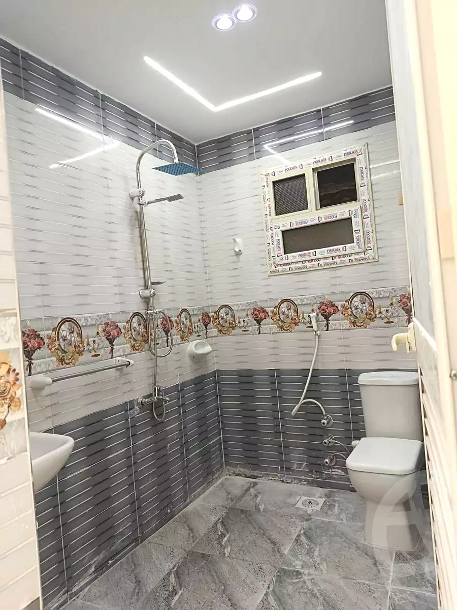 https://aqarmap.com.eg/en/listing/6680952-for-sale-alexandria-l-jmy-lbytsh-bianchiii-street-11