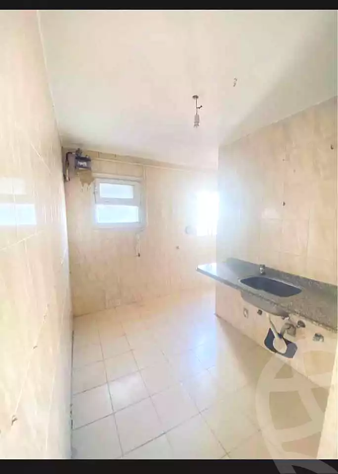 https://aqarmap.com.eg/ar/listing/6681731-for-rent-alexandria-ganaklis