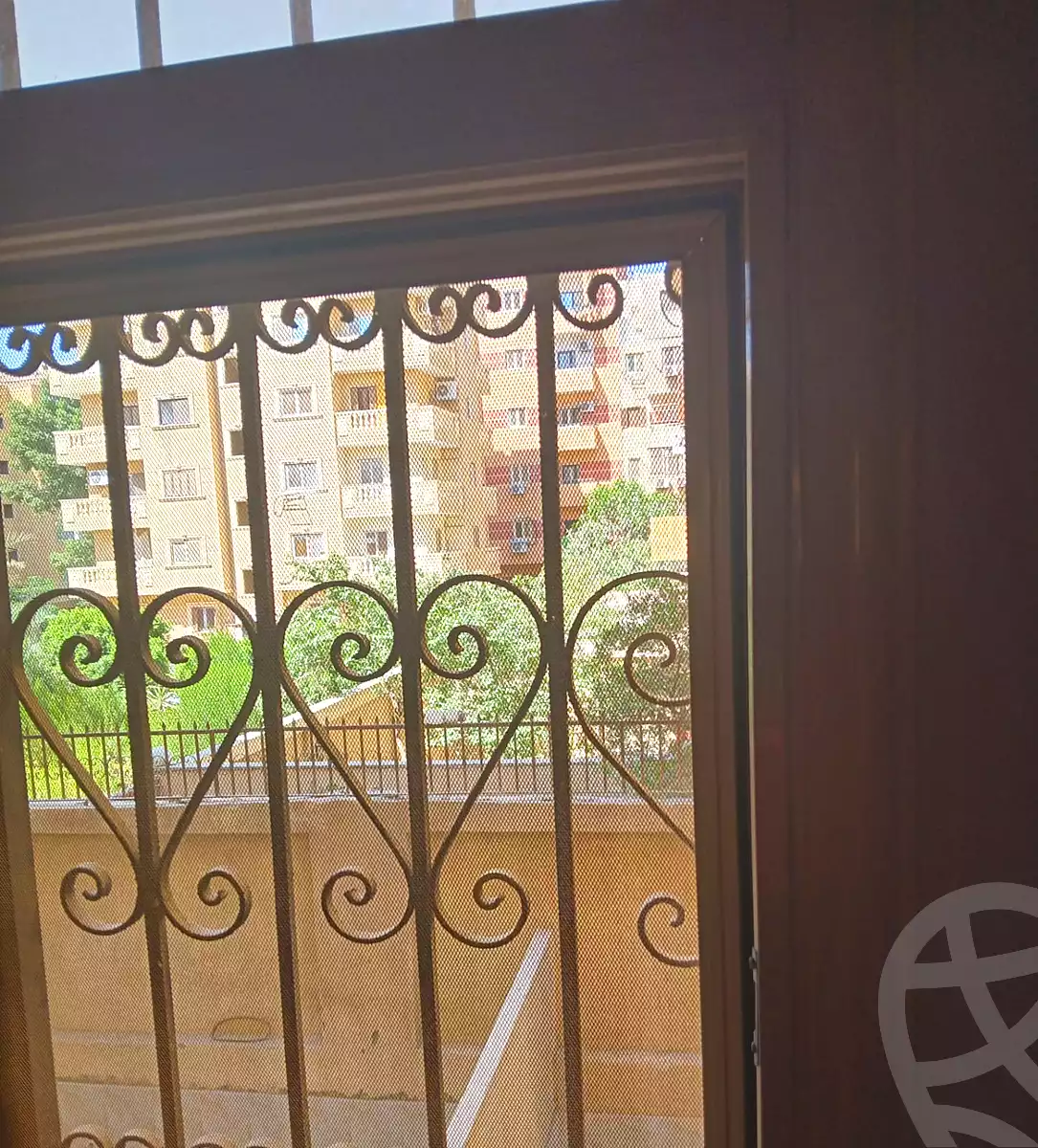 https://aqarmap.com.eg/ar/listing/6681876-for-sale-cairo-6th-of-october-el-ahyaa-neighborhood-4th-school-st