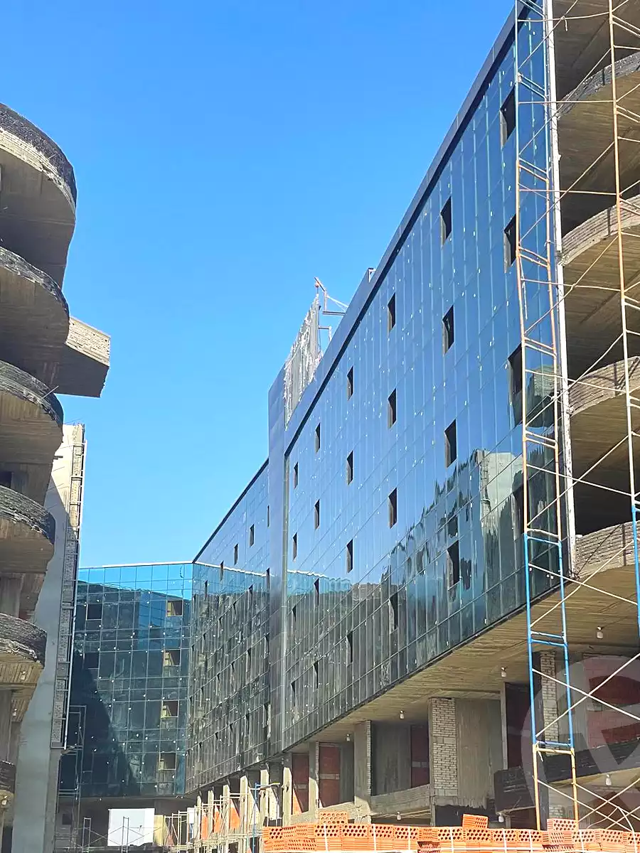 https://aqarmap.com.eg/en/listing/6682252-for-sale-cairo-el-sheikh-zayed-city-compounds-101-mall-premium