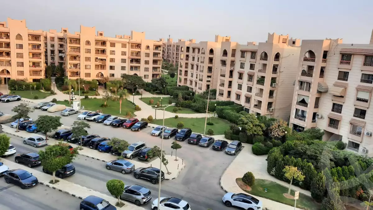 https://aqarmap.com.eg/ar/listing/6682652-for-sale-cairo-new-cairo-lrhb-city-phase-5-ibn-al-nafees-st