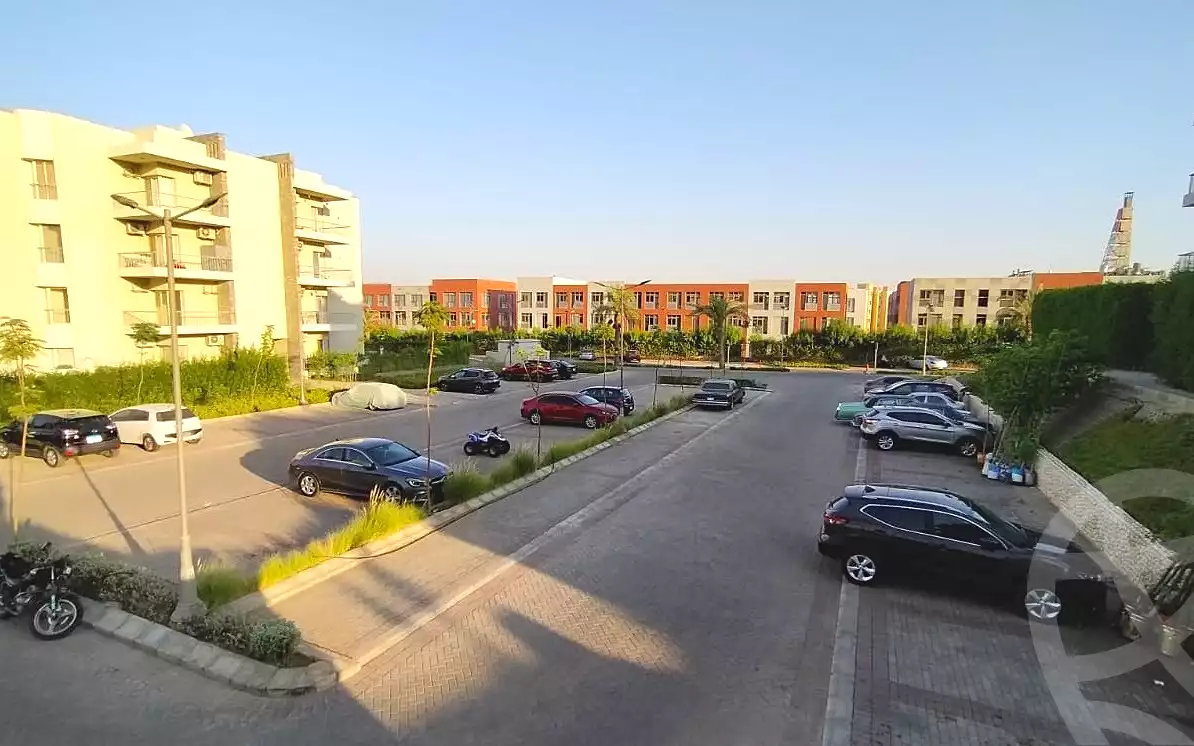 https://aqarmap.com.eg/ar/listing/6682731-for-sale-cairo-el-sheikh-zayed-city-compounds-dh-drys
