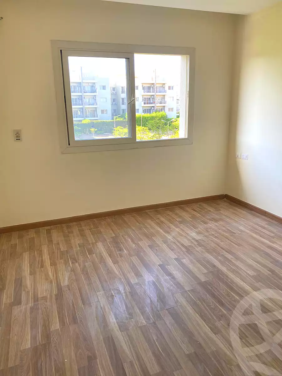 https://aqarmap.com.eg/ar/listing/6682944-for-rent-cairo-el-sheikh-zayed-city-compounds-dh-drys