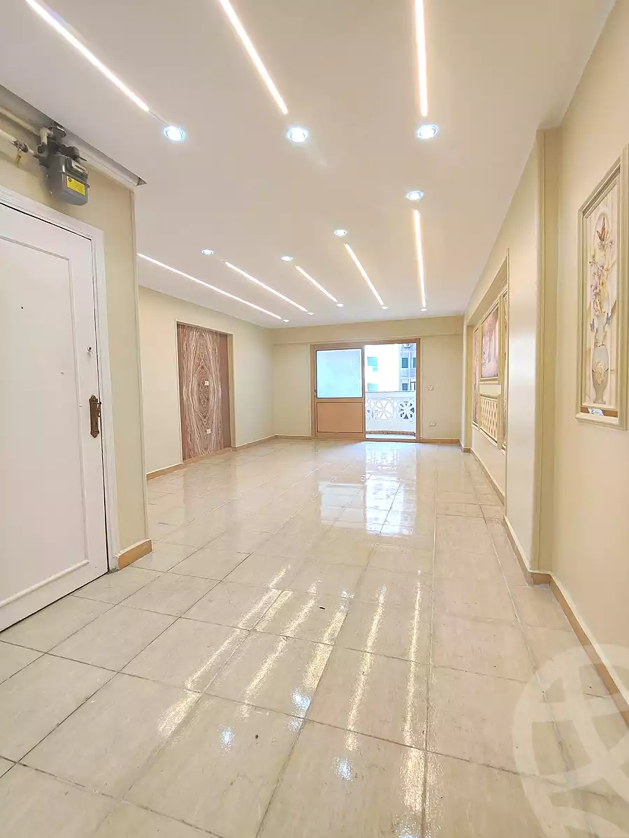 https://aqarmap.com.eg/ar/listing/6683537-for-sale-alexandria-sydy-bshr-sydy-bshr-bhry-gamal-abd-el-nasir-st