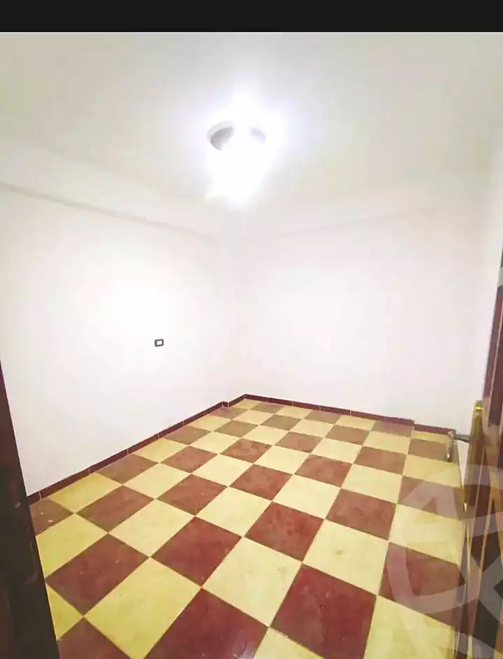 https://aqarmap.com.eg/en/listing/6683570-for-sale-alexandria-lsywf-el-falki