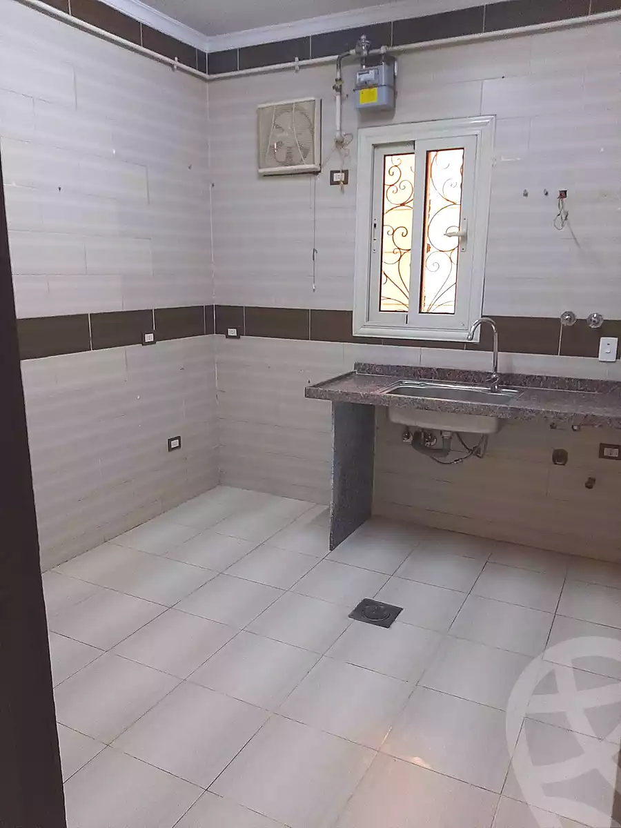 https://aqarmap.com.eg/ar/listing/6684939-for-rent-cairo-new-cairo-el-ahyaa-first-neighborhood-omar-ibn-abd-el-aziz-st