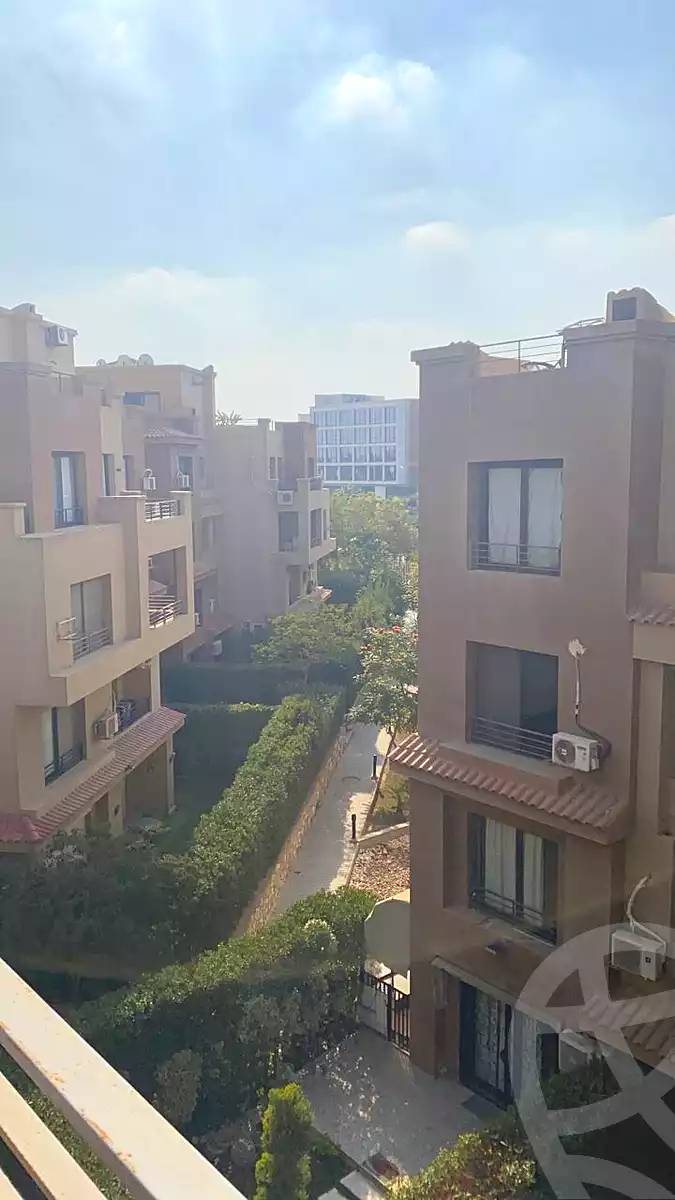 https://aqarmap.com.eg/en/listing/6685165-for-sale-cairo-el-sheikh-zayed-city-compounds-beverly-hills