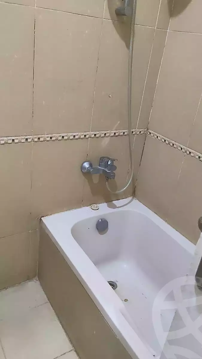 https://aqarmap.com.eg/ar/listing/6685533-for-rent-cairo-new-cairo-el-yassamin-el-yasmeen-2-jafar-ibn-abi-talib-st