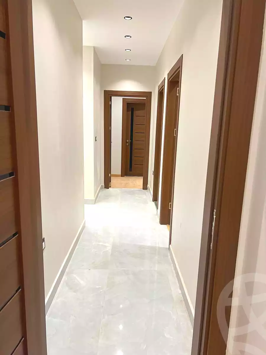 https://aqarmap.com.eg/ar/listing/6687477-for-sale-cairo-el-sheikh-zayed-city-el-hay-elthamen-area-3