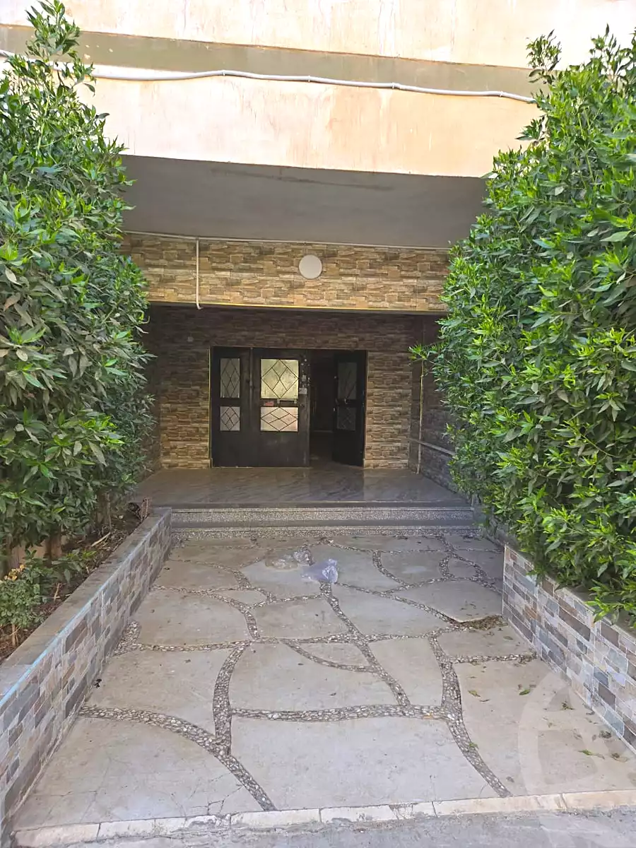 https://aqarmap.com.eg/en/listing/6689701-for-sale-cairo-el-sheikh-zayed-city-el-hay-elawel-street-10