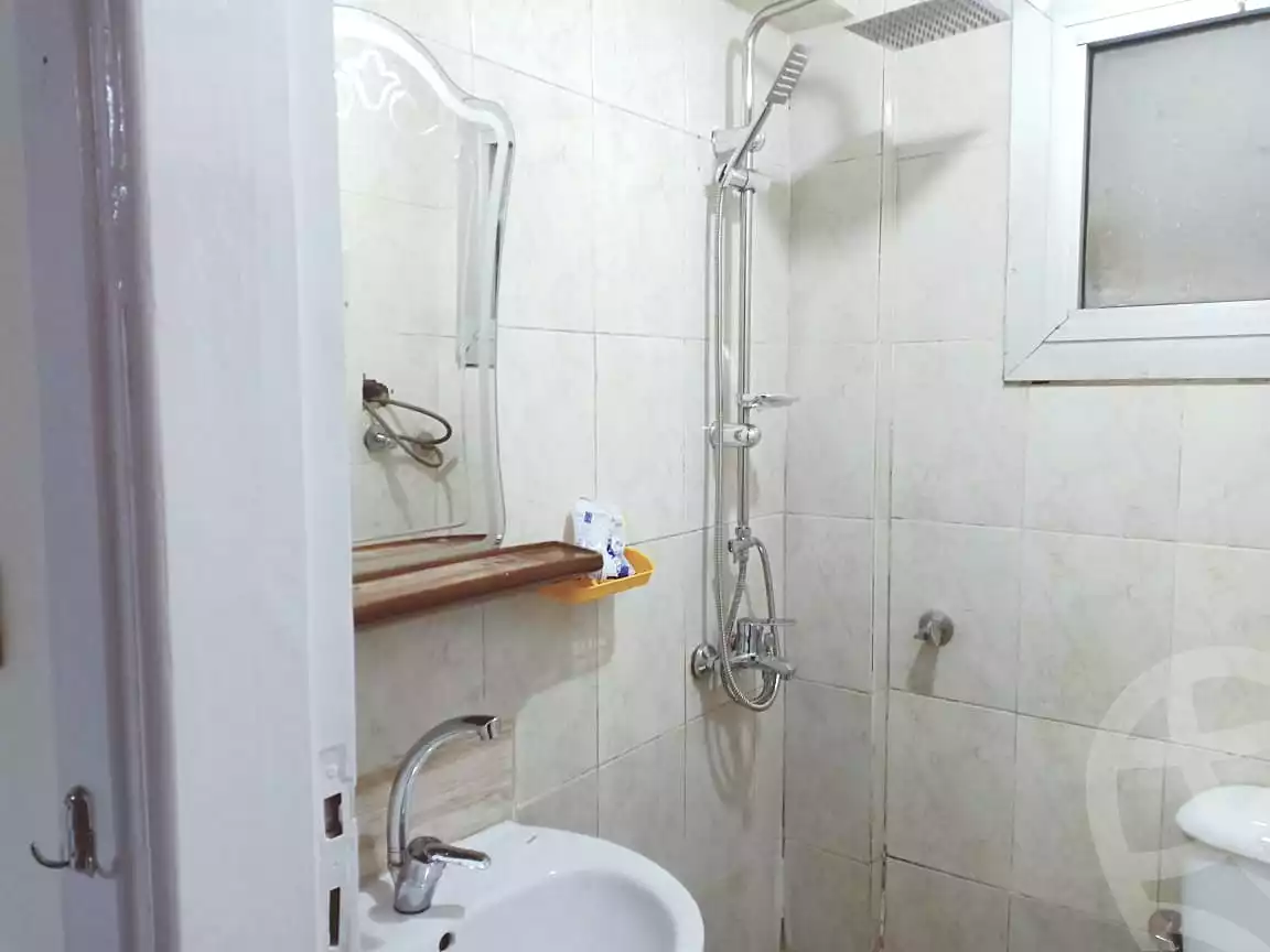 https://aqarmap.com.eg/ar/listing/6689727-for-rent-monufia-shibin-el-kom-shebeen-el-kom-city-paris-st