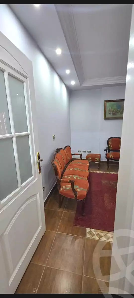 https://aqarmap.com.eg/ar/listing/6689819-for-rent-cairo-6th-of-october-el-ahyaa-neighborhood-1st-al-maahad