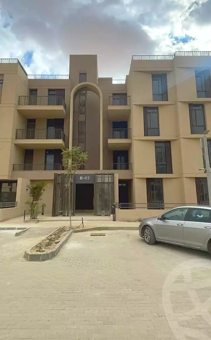 https://aqarmap.com.eg/ar/listing/6692872-for-sale-cairo-el-sheikh-zayed-city-lshykh-zyd-ljdyd-vye