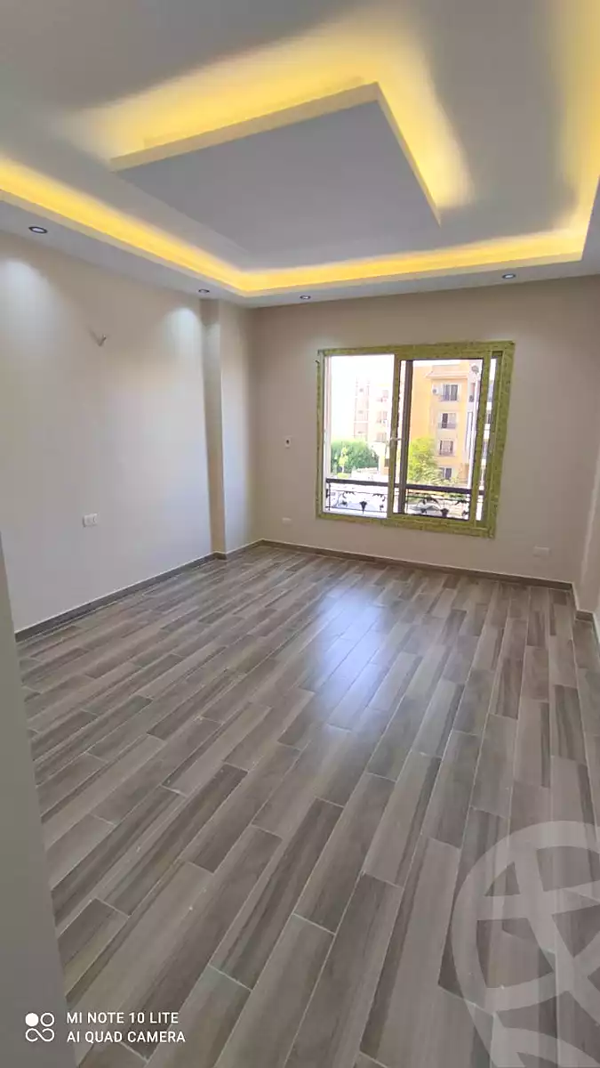 https://aqarmap.com.eg/en/listing/6692918-for-sale-cairo-el-sheikh-zayed-city-compounds-el-khamayel