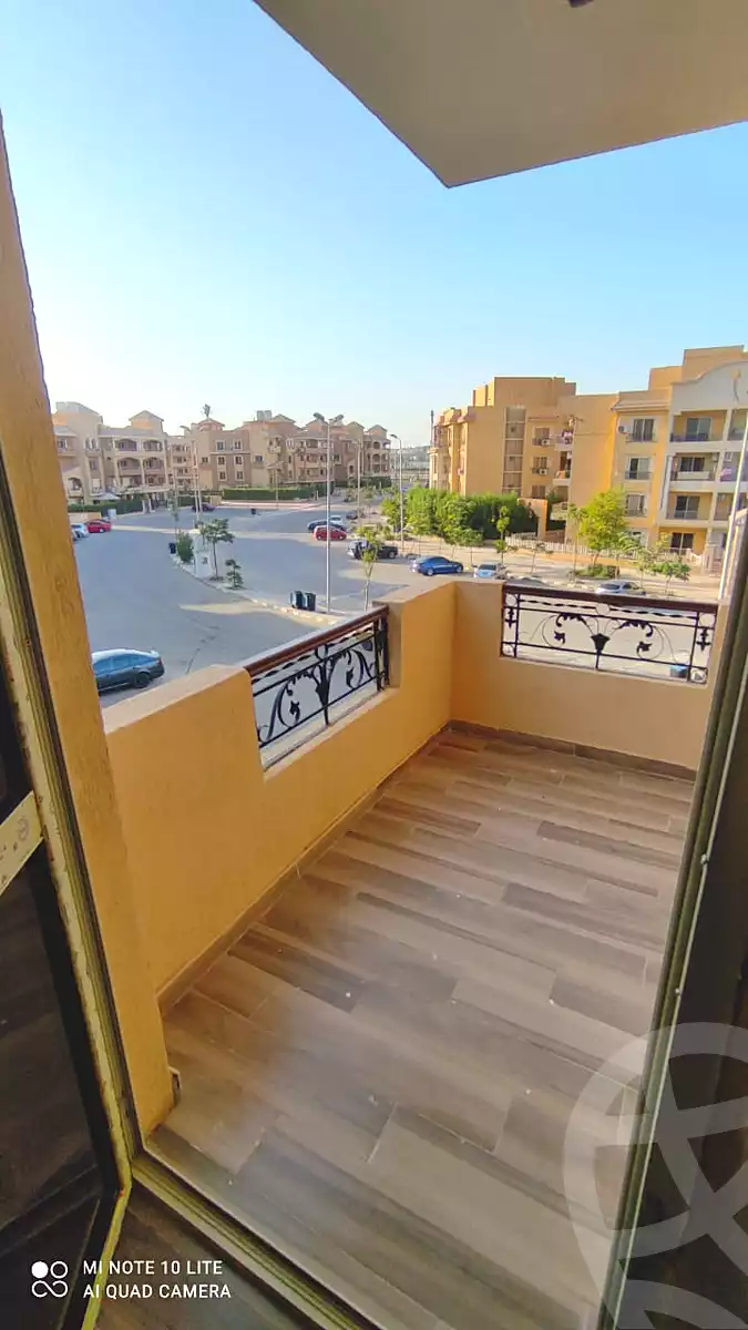 https://aqarmap.com.eg/en/listing/6692918-for-sale-cairo-el-sheikh-zayed-city-compounds-el-khamayel