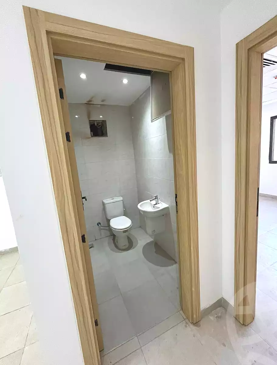 https://aqarmap.com.eg/ar/listing/6693049-for-rent-cairo-el-sheikh-zayed-city-compounds-sntrw-zyd-mwl