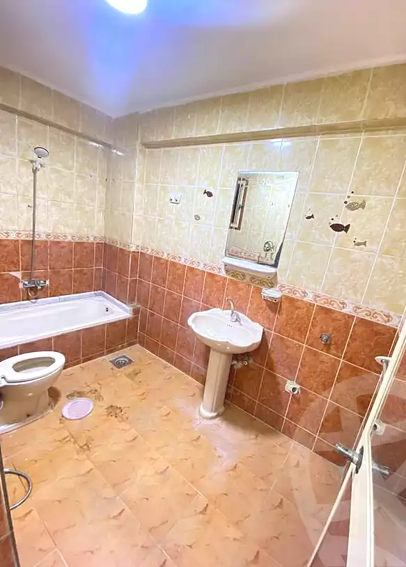 https://aqarmap.com.eg/en/listing/6693284-for-sale-alexandria-lsywf-el-falki