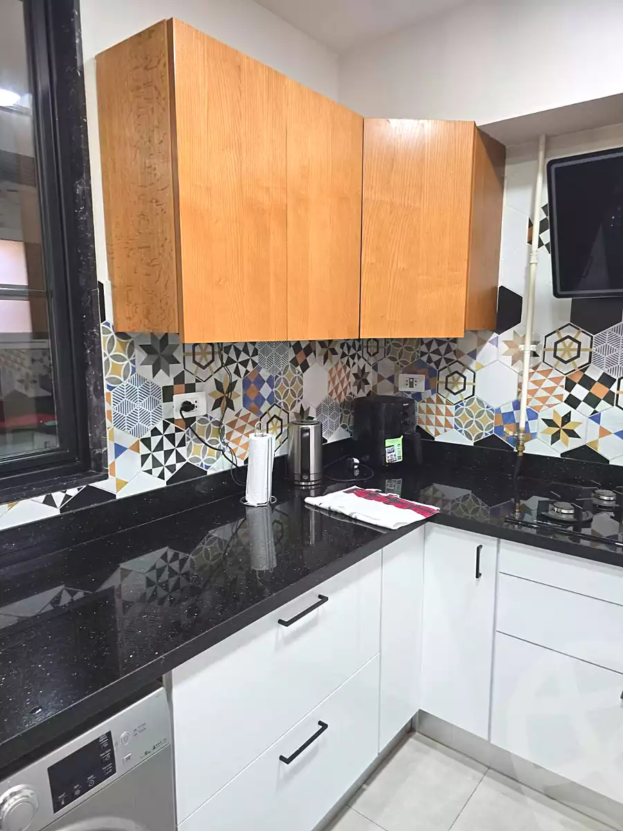 https://aqarmap.com.eg/ar/listing/6693394-for-rent-cairo-6th-of-october-compounds-october-plaza
