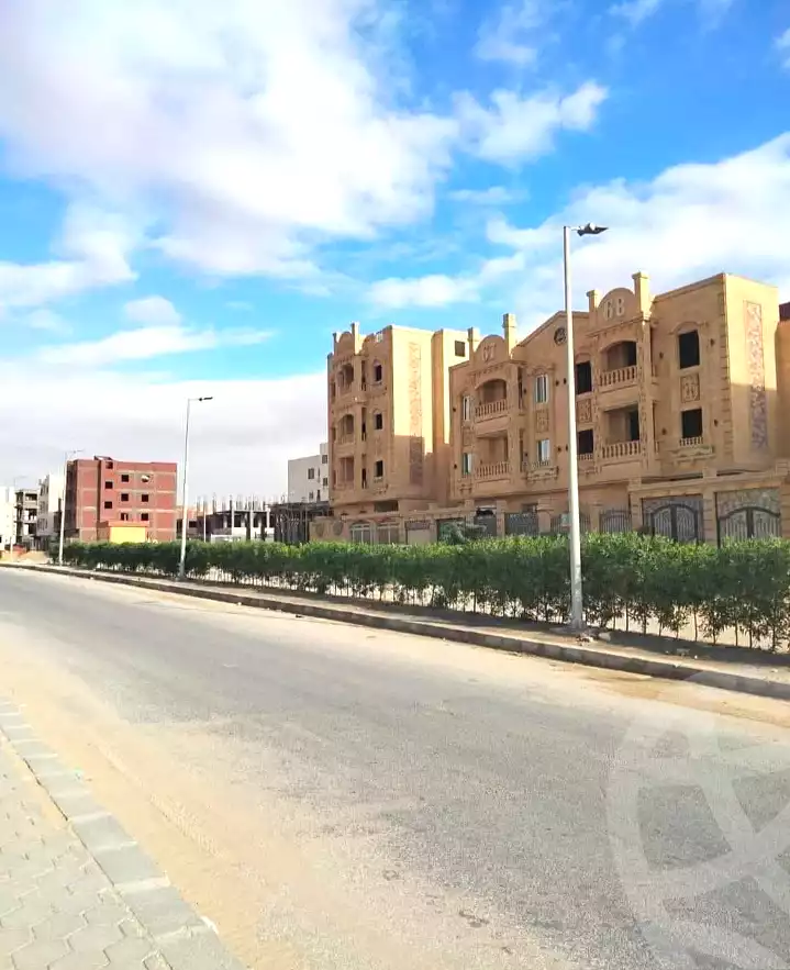 https://aqarmap.com.eg/ar/listing/6693502-for-sale-cairo-15th-of-may-manteqat-el-290-fadan