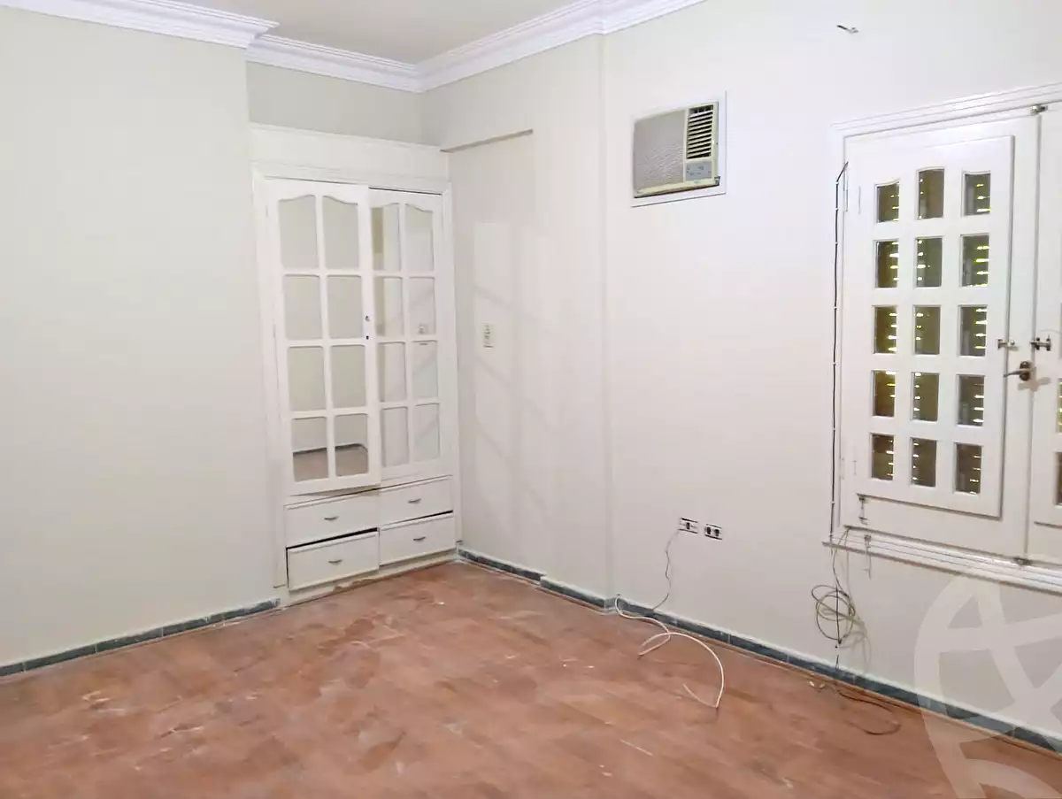 https://aqarmap.com.eg/en/listing/6693605-for-sale-cairo-el-sheikh-zayed-city-compounds-hadayek-el-mohandiseen