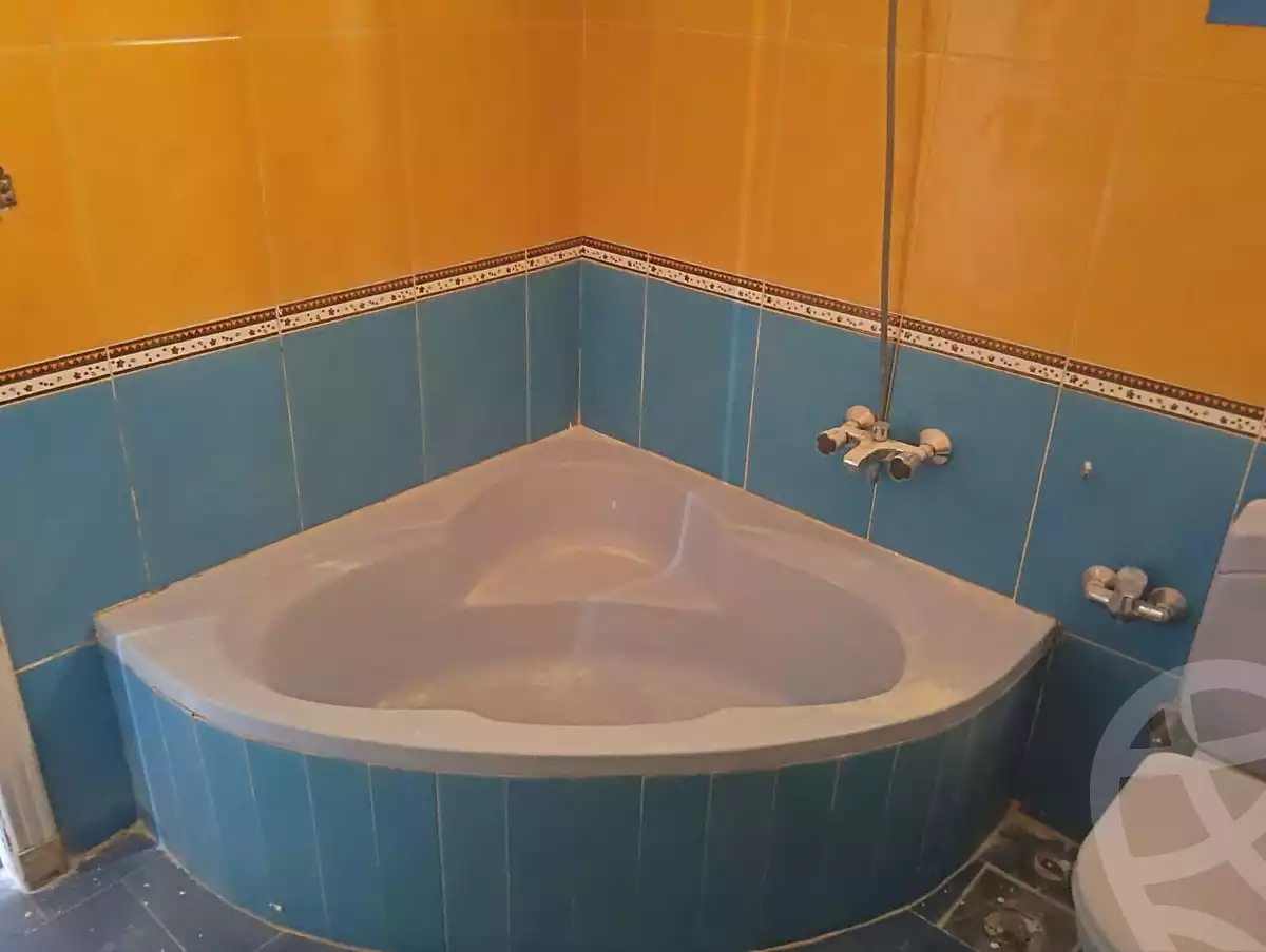 https://aqarmap.com.eg/en/listing/6693605-for-sale-cairo-el-sheikh-zayed-city-compounds-hadayek-el-mohandiseen
