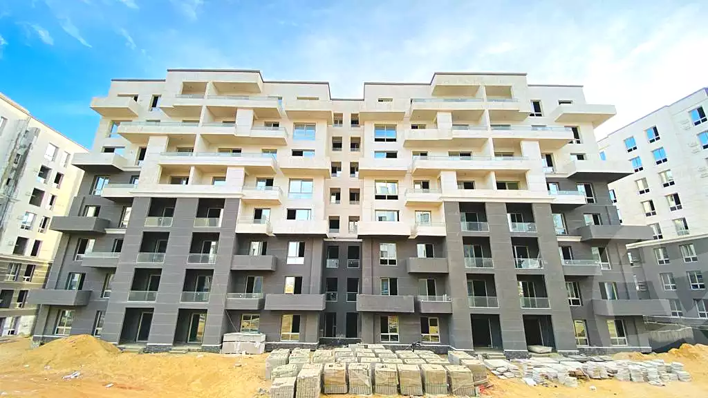 https://aqarmap.com.eg/ar/listing/6693811-for-sale-cairo-new-administrative-capital-r8-tj-msr