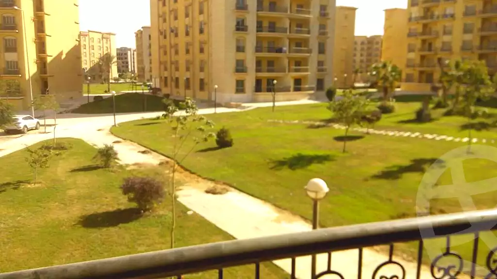 https://aqarmap.com.eg/ar/listing/6693856-for-sale-cairo-new-cairo-lrhb-city-phase-1-youssef-el-sebaey-st
