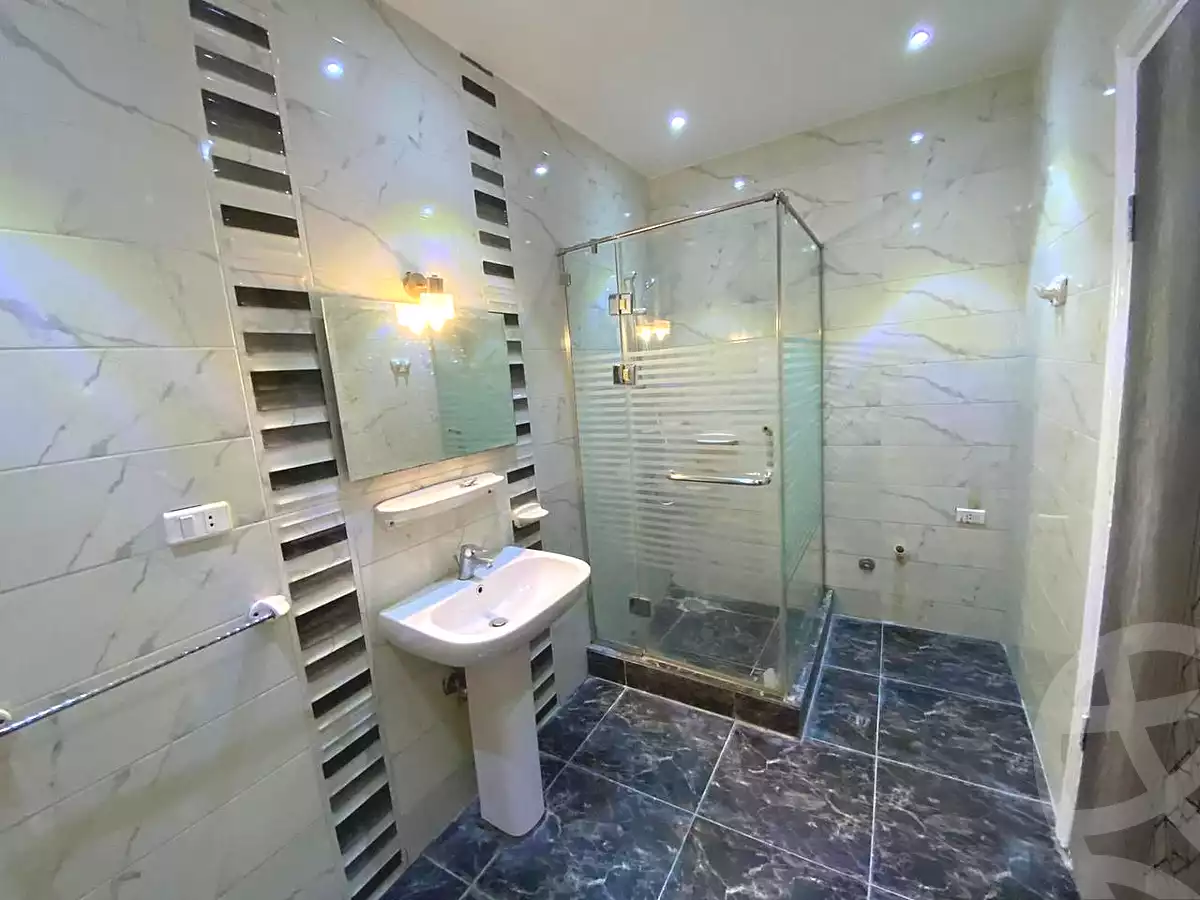 https://aqarmap.com.eg/ar/listing/6693900-for-sale-cairo-new-cairo-el-ahyaa-first-neighborhood-street-1