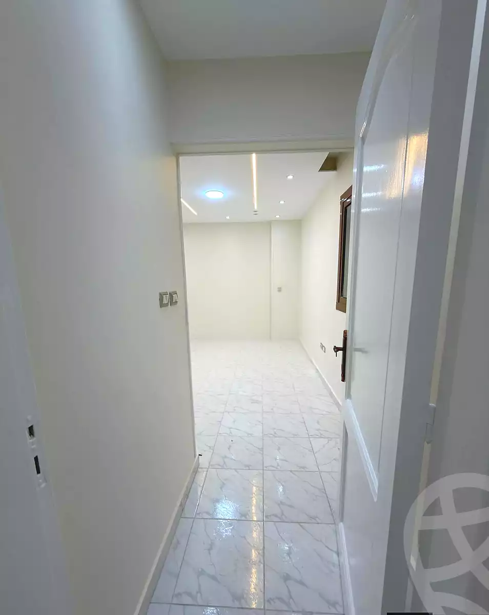 https://aqarmap.com.eg/ar/listing/6693986-for-sale-alexandria-l-jmy-lbytsh-al-samalehy-1-st