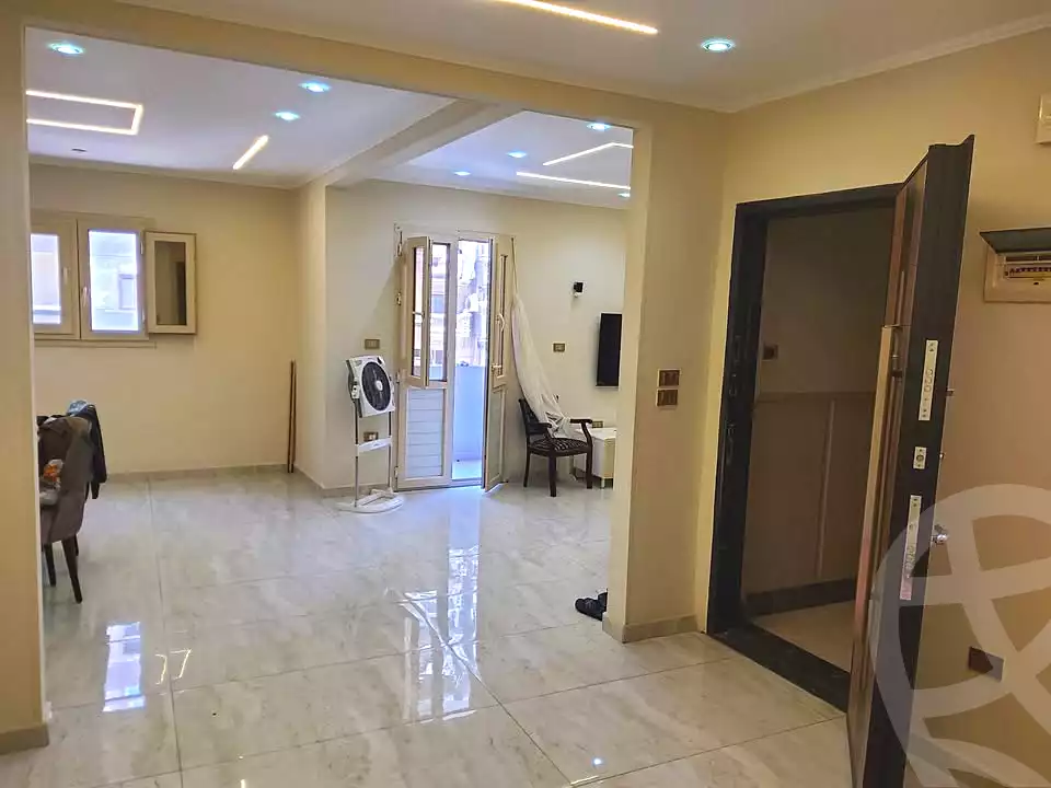 https://aqarmap.com.eg/ar/listing/6696407-for-sale-alexandria-sydy-bshr-sydy-bshr-bhry-gamal-abd-el-nasir-st