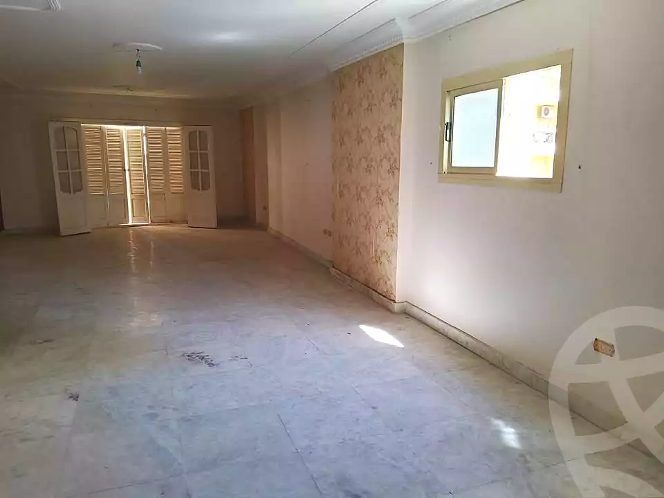 https://aqarmap.com.eg/ar/listing/6696493-for-sale-alexandria-ganaklis-shr-mrtdy-bsh
