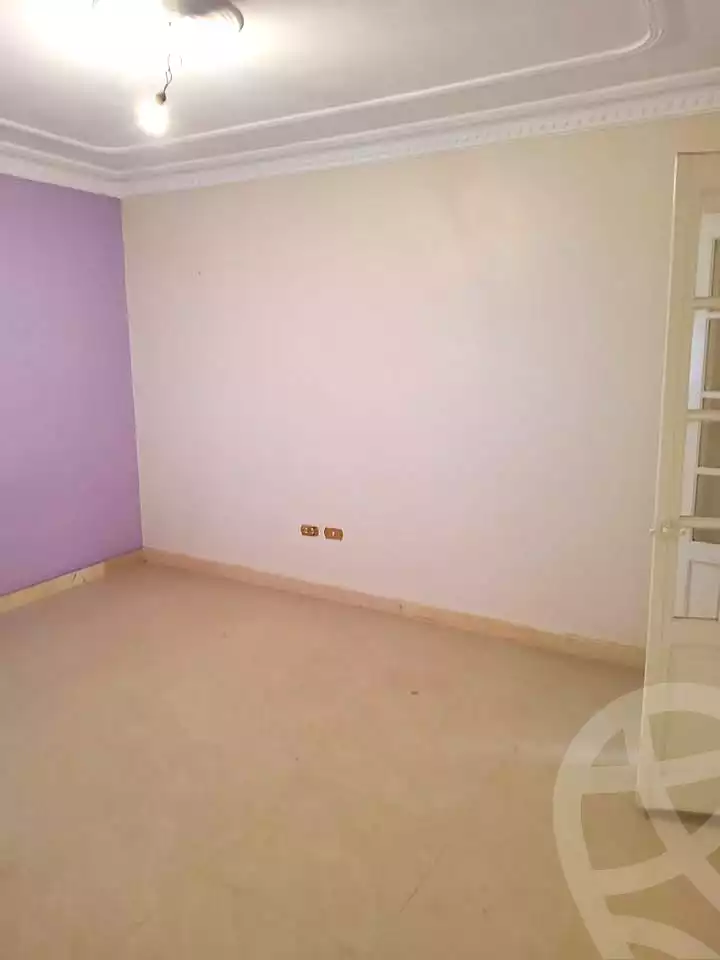 https://aqarmap.com.eg/ar/listing/6696493-for-sale-alexandria-ganaklis-shr-mrtdy-bsh